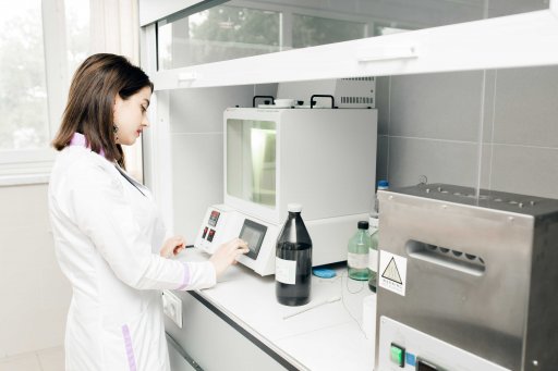 Zavod Elmi-Tədqiqat Sınaq Laboratoriyası yeni analiz cihazlarını almağa davam edir.