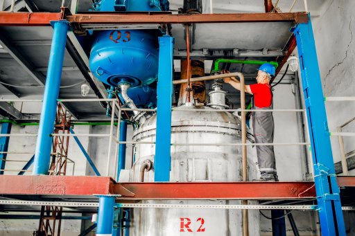 AMEA TSZ-də istehsal olunan Floran və analoqu olan Litol-24 sürtküləri haqqında.