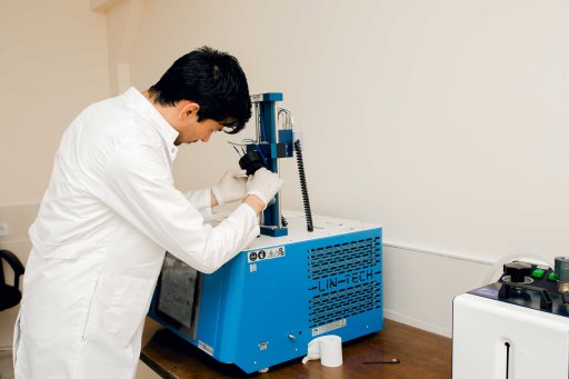 Zavod Elmi-Tədqiqat Sınaq Laboratoriyası yeni avadanlıqlarla təchiz olunur.