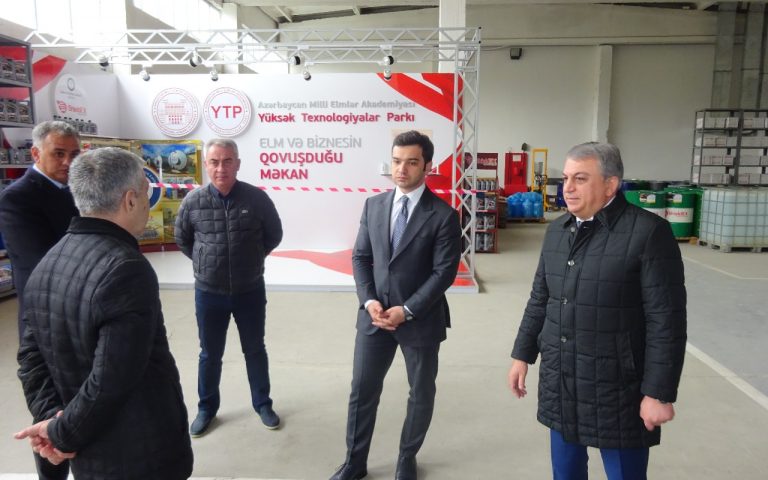 Xətai rayon İcra Hakimiyyətinin rəhbər vəzifəli şəxslərinin AMEA Təcrübə Sənaye Zavoduna məhsulların alışı ilə bağlı səfəri