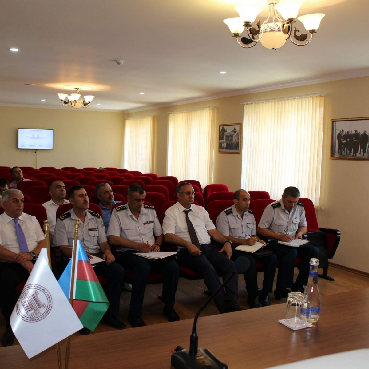 Dövlət Sərhəd Xidmətinin əməkdaşları AMEA Təcrübə-Sənaye Zavodunda.