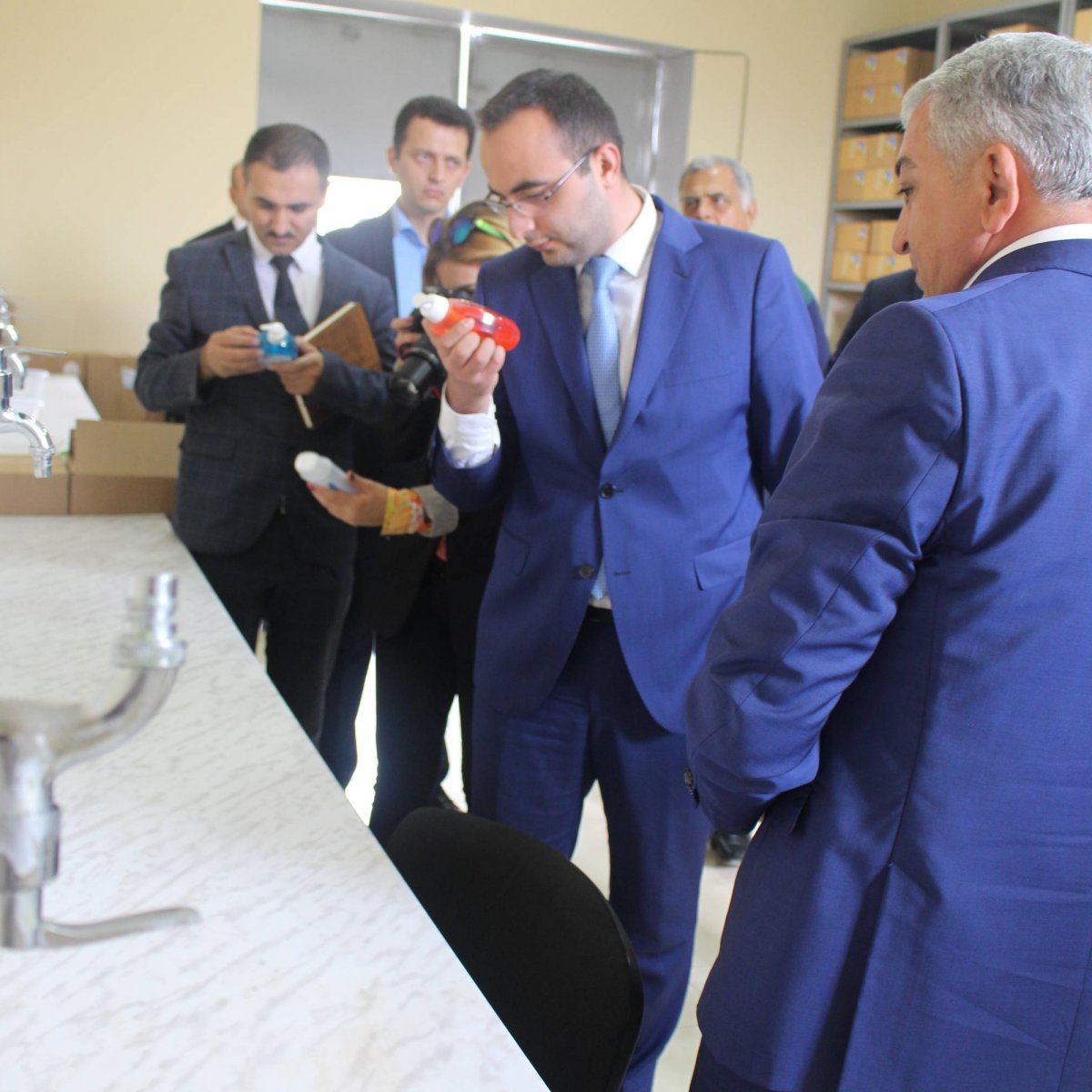 İqtisadi İslahatların Təhlili və Kommunikasiya Mərkəzinin əməkdaşları Təcrübə-Sənaye Zavodunda olublar.