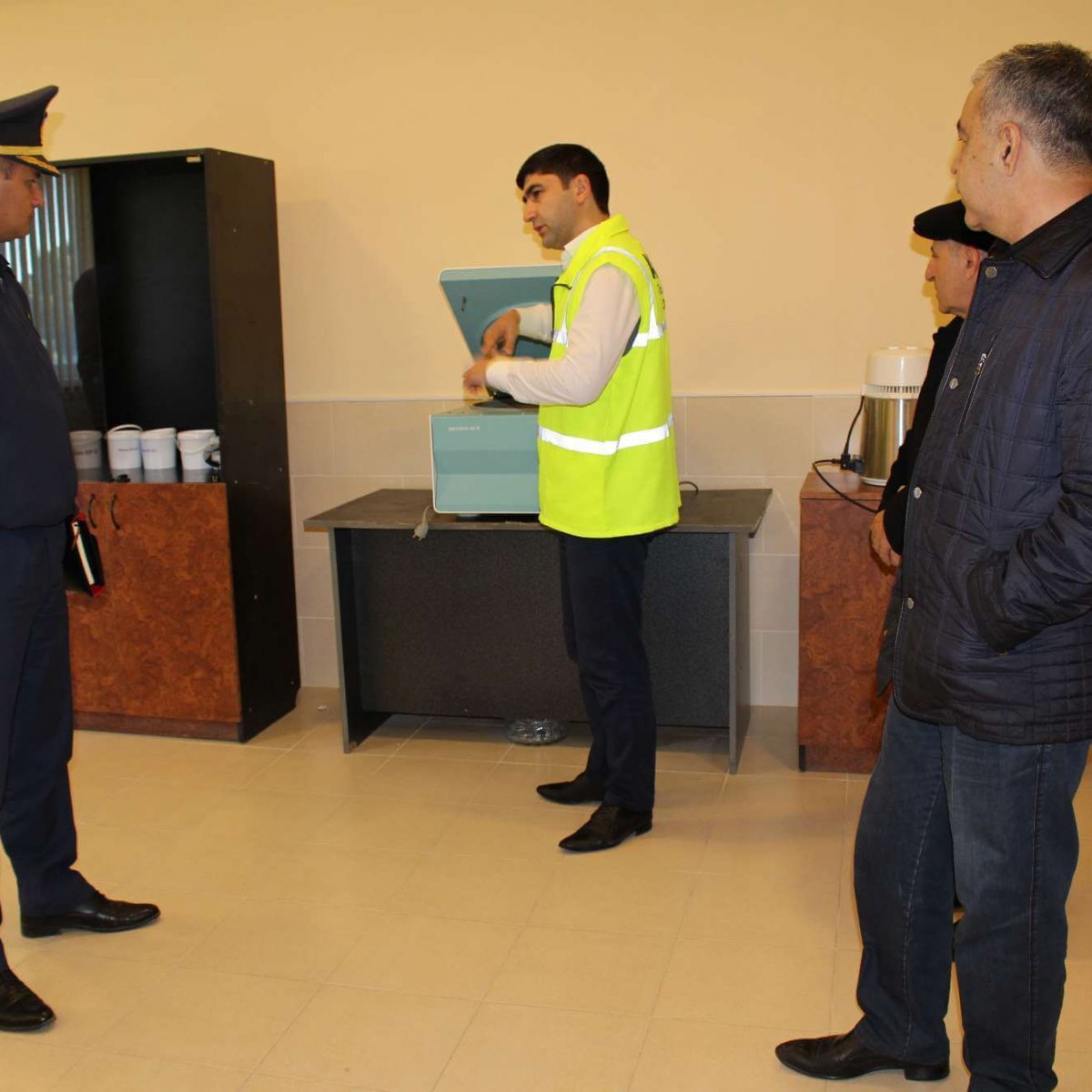A.R. Müdafiə Nazirliyinin HHQ və HHM Qoşunları rəsmiləri TSZ-də olarkən.