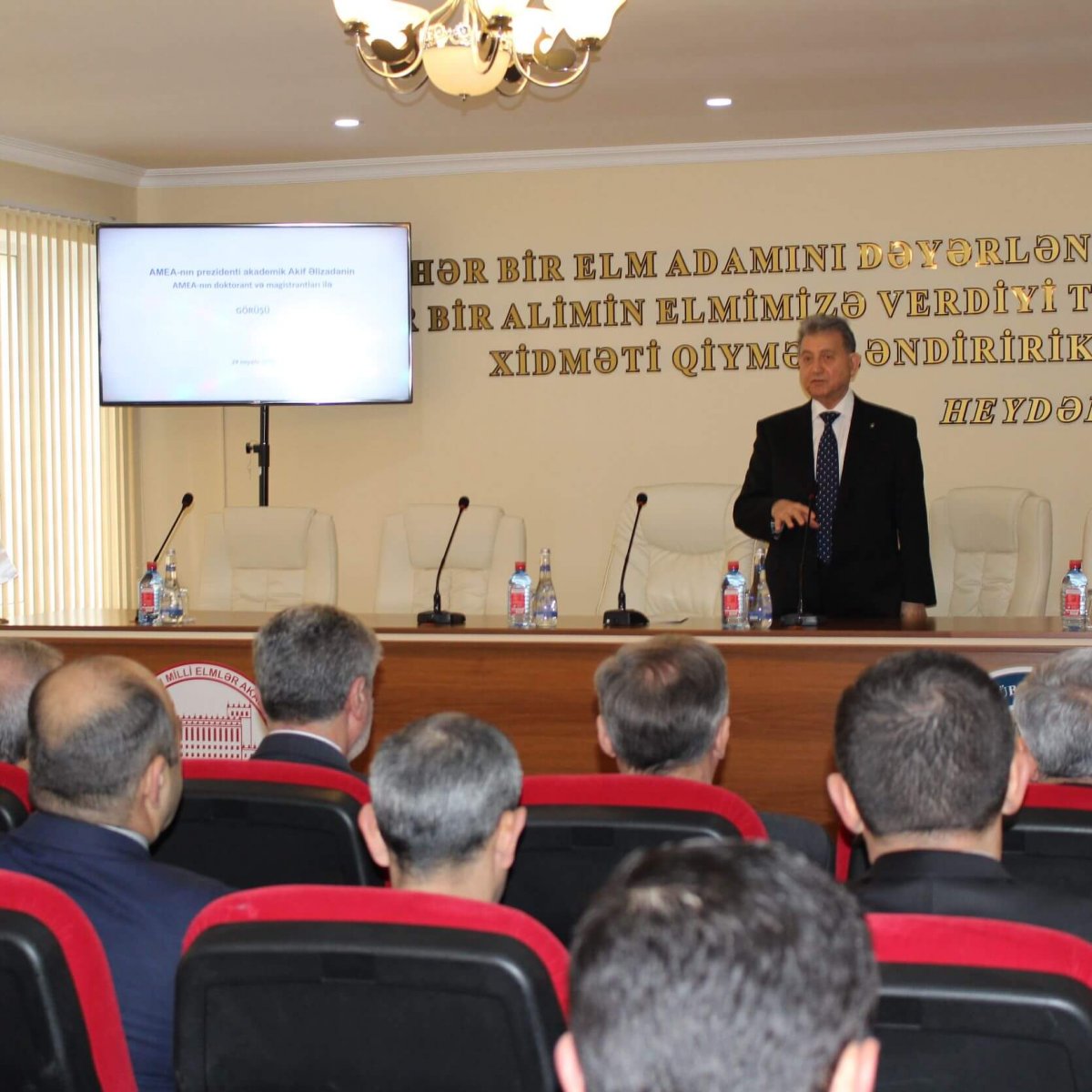 AMEA-nın magistr və doktorantları Təcrübə-Sənaye Zavodunda olublar.